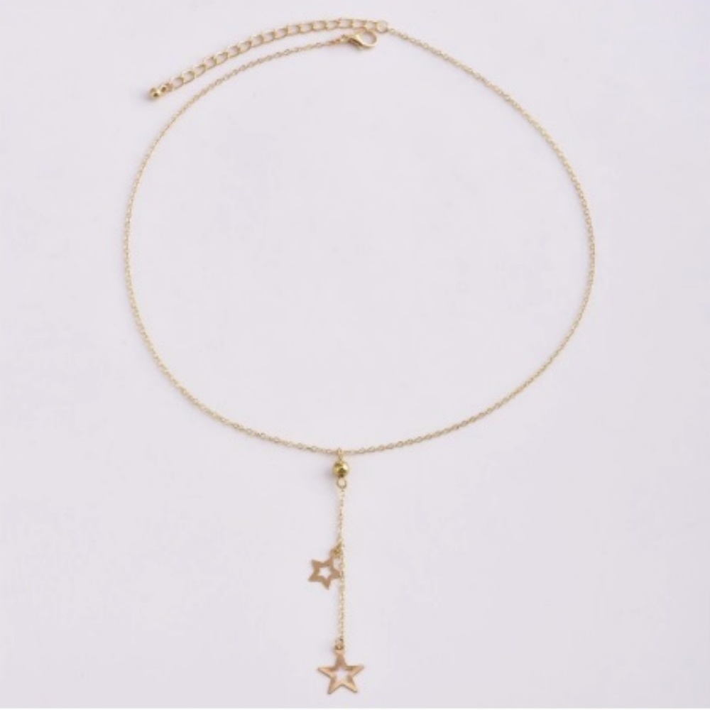 Gold Star Pendant Necklace - Picture 5 of 6